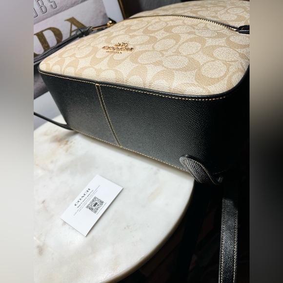 Coach Jordyn Backpack In Blocked Signature Canvas
Comparable Value
$450 NWOT - Picture 12 of 15